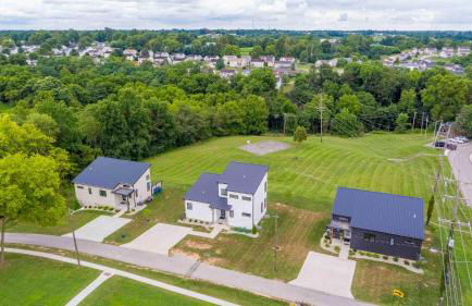 4BR, 2 & half Bath, Hot Tub, Private Parking, Near Ark - Foto 6