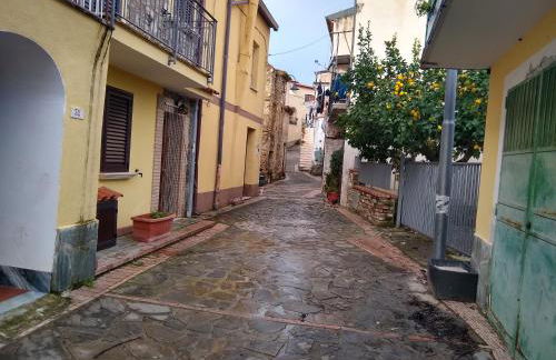 2 Bedroom, 1 Bath apartment near the sea - Foto 4