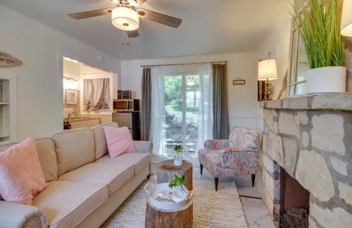 Cozy Mountain Home Cottage Walk to Marina! - Foto 4