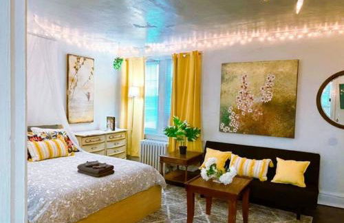 (49.1E) Garden style studio @ Forest Park & City! - Foto 1