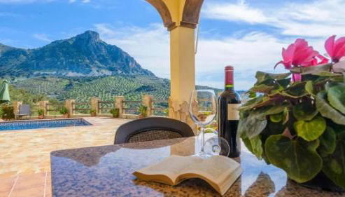 Comfortable Chalet in El Gastor with Private Pool - Foto 4