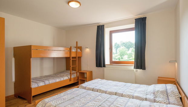 Modern Cottage With Private Garden in Waimes - Photo 3