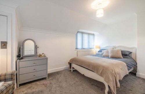 COSY HOME NEAR DORNEY, WINDSOR & Free Parking - By Tempstay - Foto 13