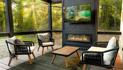 NEW Farmhouse-Chic Cabin with Hot Tub & Firepit - Foto 4
