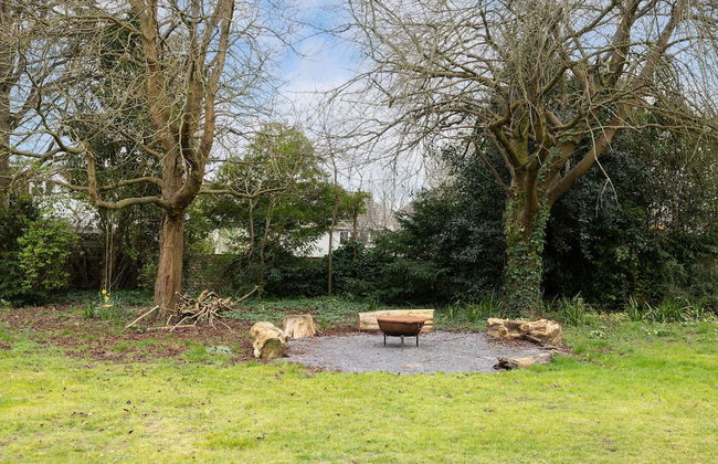 Country Retreat - Sleeps 14 - Large Garden - Foto 50