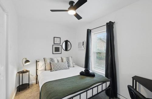 Modern 4BR 2BA Home with Hot Tub-Grill & Huge Yard - Foto 19