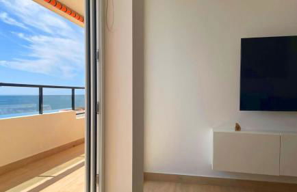 BEACHFRONT -- NEW LUXURY Apartment -- 1ª Linea Playa -- Fuengirola CITY CENTER -- Private PARKING -- Panoramic Sea Views -- - Photo 36