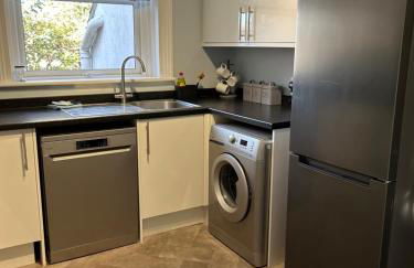 Central and Convenient with Private Parking - Photo 4