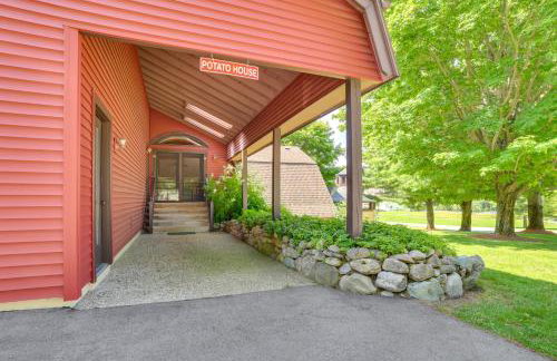 9 Mi to Boyne Resort! Farmhouse Near Town and Lake - Foto 28