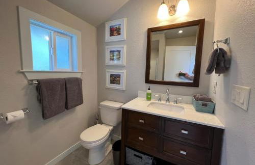 The Midtown Cottage- w/ Private Entrance and Views - Foto 5