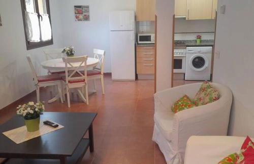 Precioso apartamento a pie de montañas y playas - Foto 3