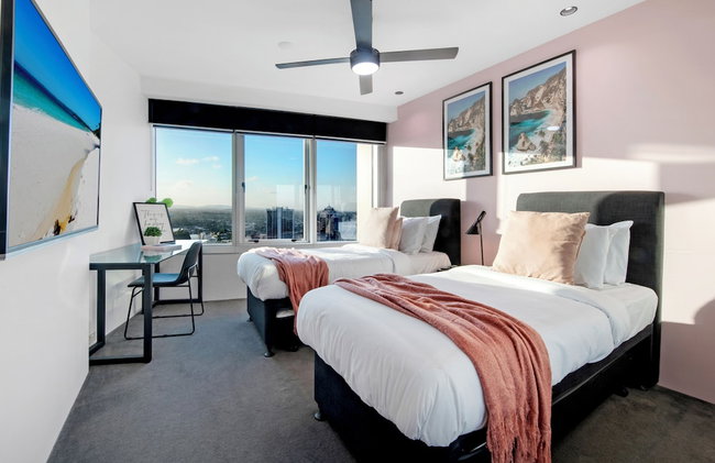 Private Q Tower Apartments - WOWSTAY - Photo 22