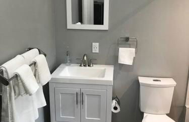 Modern Guesthouse w Private Patio and Hot Tub - Foto 20