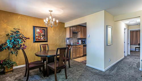 Pacific View, Best Area, 2 Baths, 2 Bedrooms, WD, Jacuzzi Bath, New Carpet, Balcony, View, 925sf - Foto 4