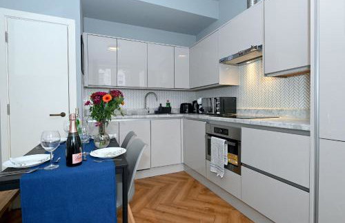 1 BEDROOM FLAT IN WOOD GREEN PICCADILLY LINE - Photo 11