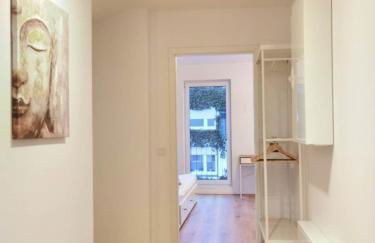 Modernes Neubauhaus ca 200 qm Nähe vom Flughafen - Foto 24