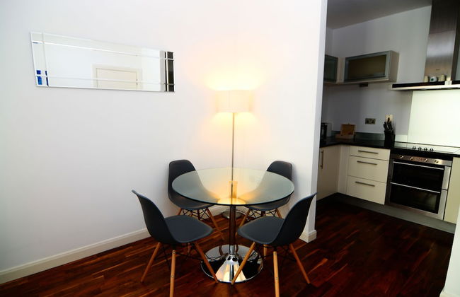 Canary Wharf - Corporate River View Apartments - Photo 77