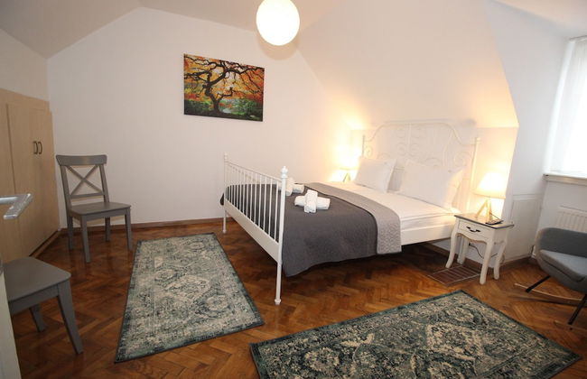 92 Residence - Photo 60