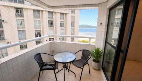 Flat em frente ao mar com piscina varanda e AC - Foto 5