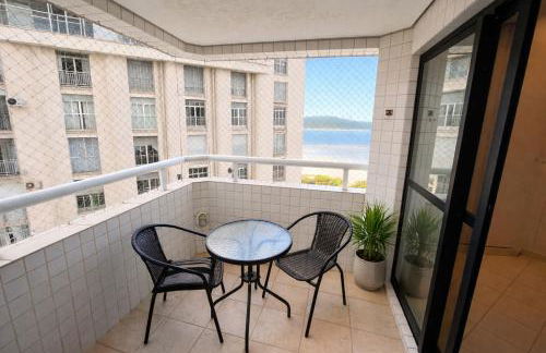 Flat em frente ao mar com piscina varanda e AC - Foto 5