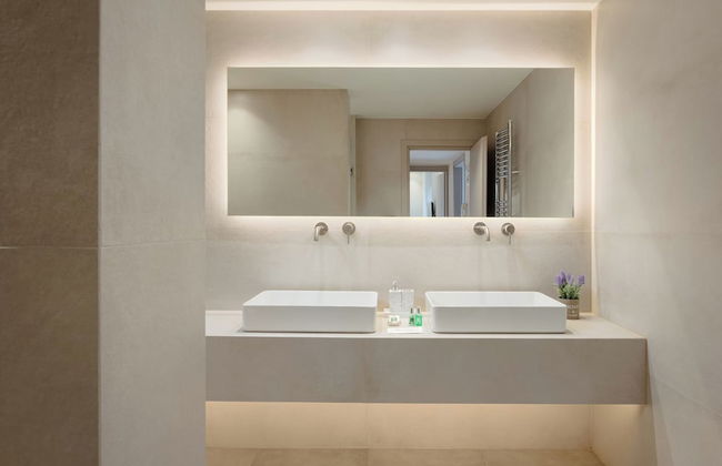 Athenian Riviera Coastal Charm Villa - Photo 35