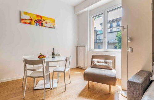 Sant Ambrogio M2 200metri centre of milan - Photo 9