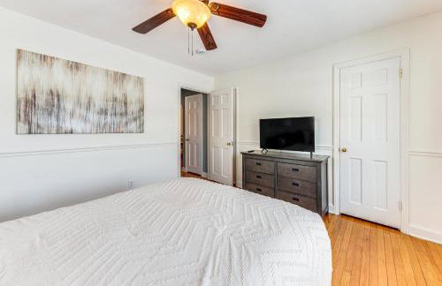 3 Mi to Hospitals Inviting Rockford Home with Yard! - Foto 15