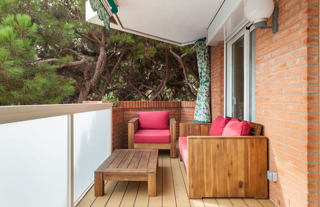 Pineda Be My Guest Castelldefels - Photo 15