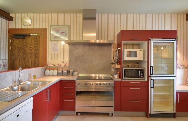 Former Hotel with Swimming Pool, Hot Tub, Sauna for Family Groups - Foto 11