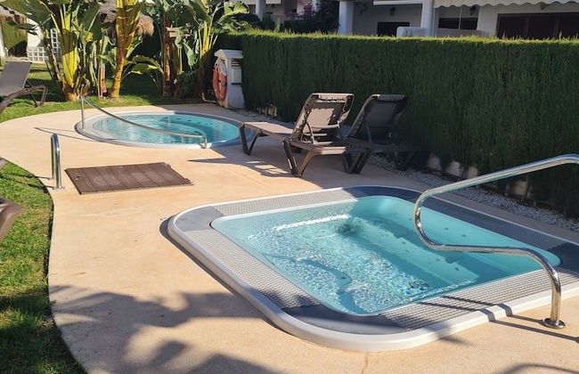 Cozy Beachside Haven - Photo 6