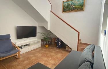 Cozy 3 Bedroom Townhouse - Foto 35