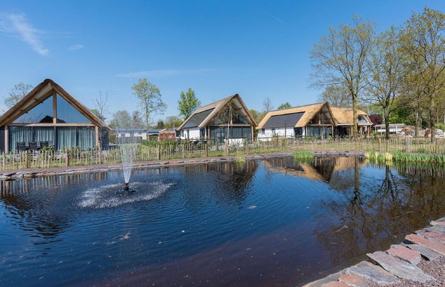 Chic Thatched-roof Stay - Foto 20