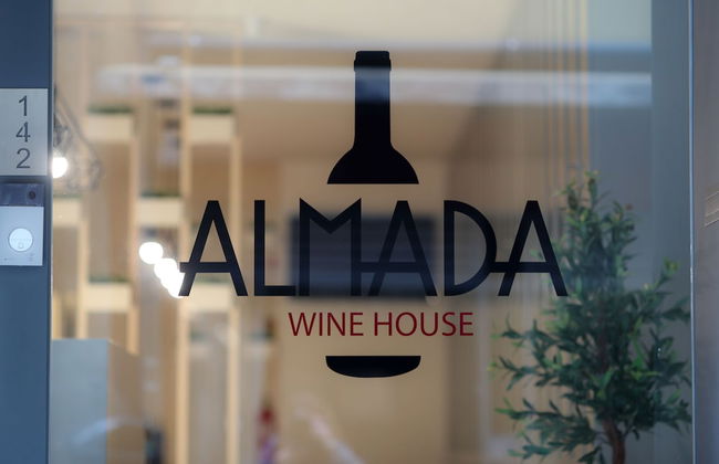 Almada Wine House - Foto 38