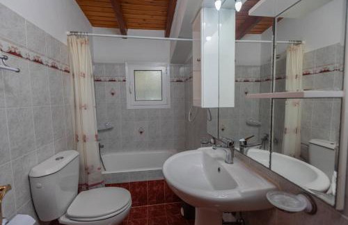 Maria's Cottage House - Photo 11