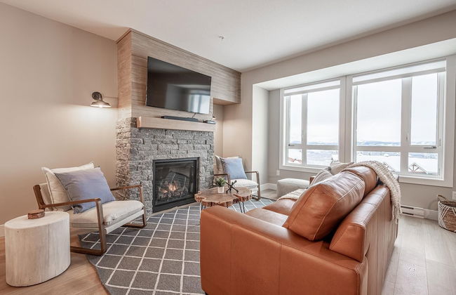 Grizzly Ridge Getaway Brand New, Hot Tub, Sleeps 11 - Photo 14