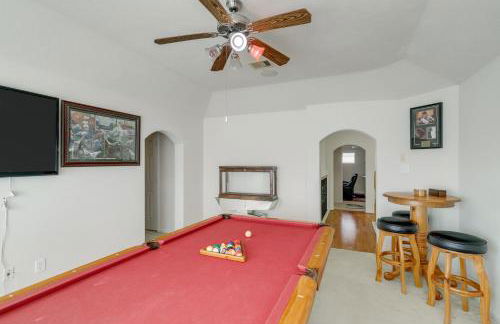 Lake-View Home with Pool Access in Legends Ranch! - Foto 20