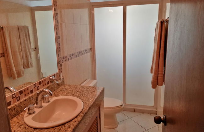 Beautiful Apartment Calle Tordo - Photo 15