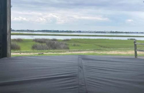 Surf City Serene Waterfront Vacation Home - Foto 29