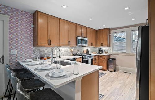 Cleveland Escape - Hot Tub - Karaoke Machine - Sleeps 12 - Foto 25