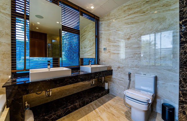 Luxury Mansion On Golf Course - BMG5 - Foto 59