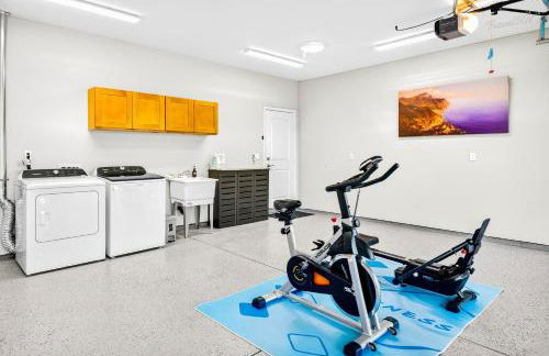 Spacious 9BR Home with Parking and Near DTLA - Foto 57