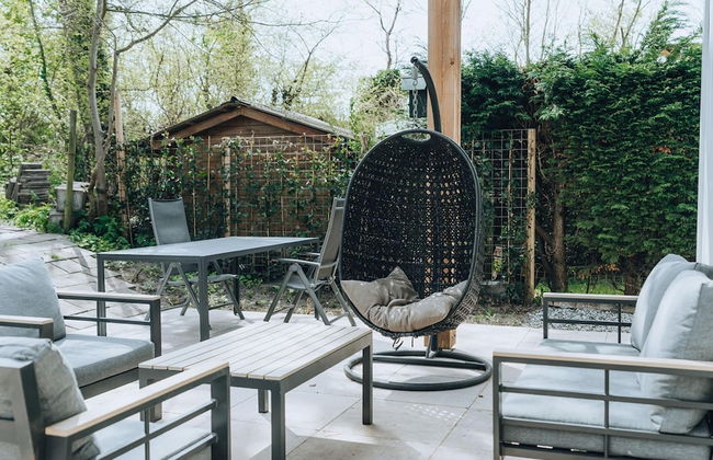 Large, Elegantly Furnished Holiday Home With Lots of Privacy on a Family Park - Foto 24