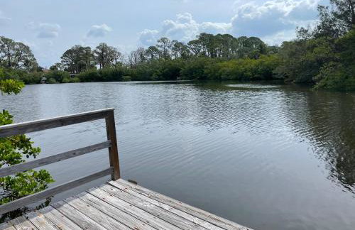 Castaway on Treasure Island NPR - Foto 17