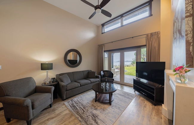 Sunrise Ridge Waterfront Resort - Photo 49