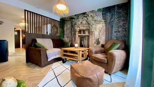 L'Expédition - By BEST KEYS - Expérience Unique - Déco Immersive - Lit Queen Size & Canapé Convertible - Centre Ville - Smart TV - Machine à Café Nespresso - Netflix & WiFi ILLIMITÉ - Check-in Autonome - Parking Gratuit - Foto 2