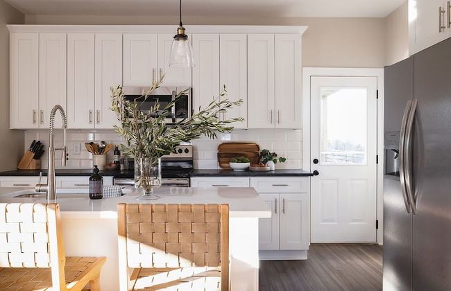 Stapleton Mcgraw by Avantstay 2 Units Sleeps 16 Spacious Home in Nashville - Photo 5