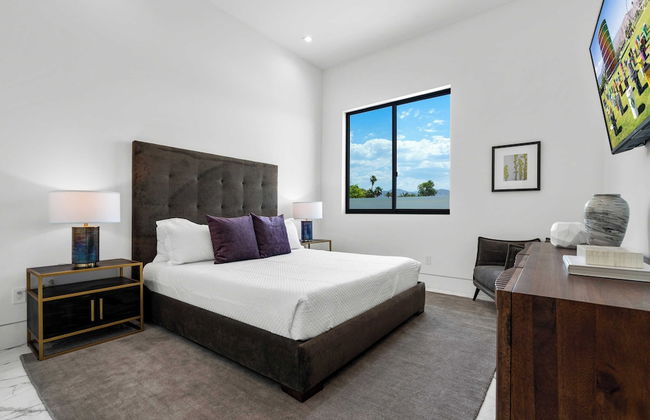 Sleeps 26 Pool, Hot Tub, Pickleball & Putting Green Bravo Villa #12 by Avantstay - Foto 57