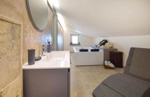 4 Bedroom Gorgeous Home In Massarosa - Foto 60