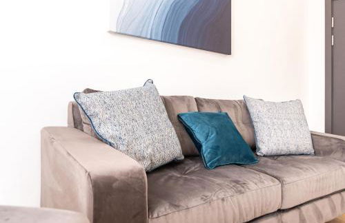 Victoria Apartments Stylish 3BR in Hartlepool - Photo 31