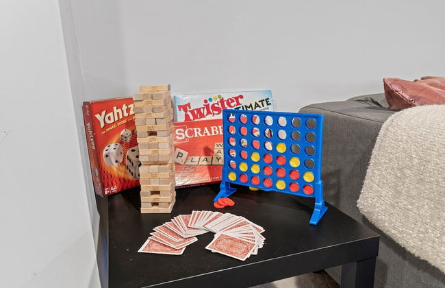 Modern & Comfy - 5* - Location Game Room - Photo 36